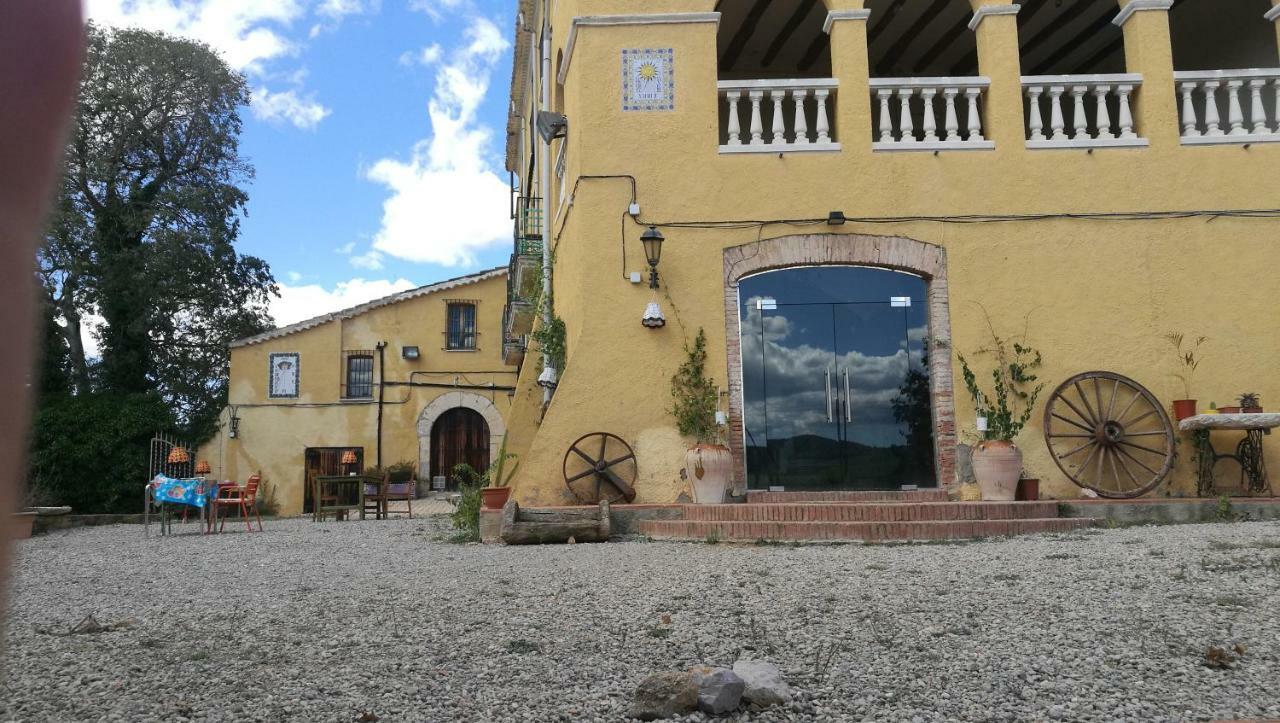 Gasthaus Maset Del Garraf Olesa de Bonesvalls Exterior foto