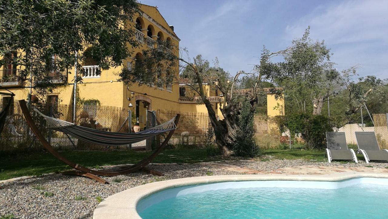 Gasthaus Maset Del Garraf Olesa de Bonesvalls Exterior foto